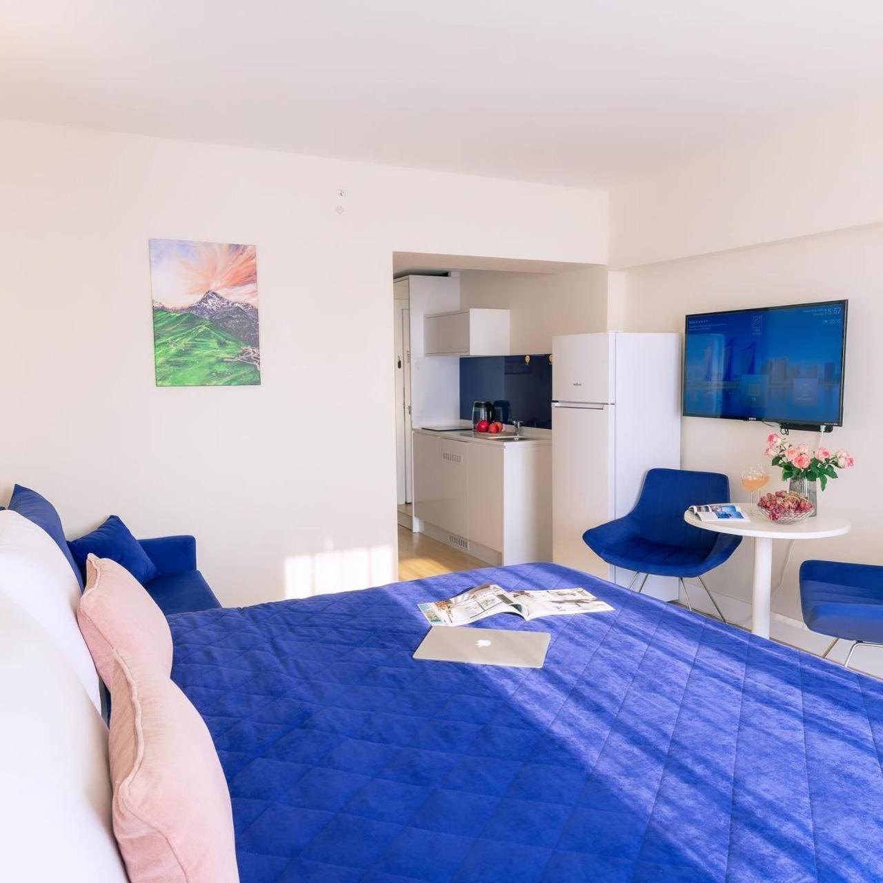 Orbi City Amazing Apartments Батуми Экстерьер фото