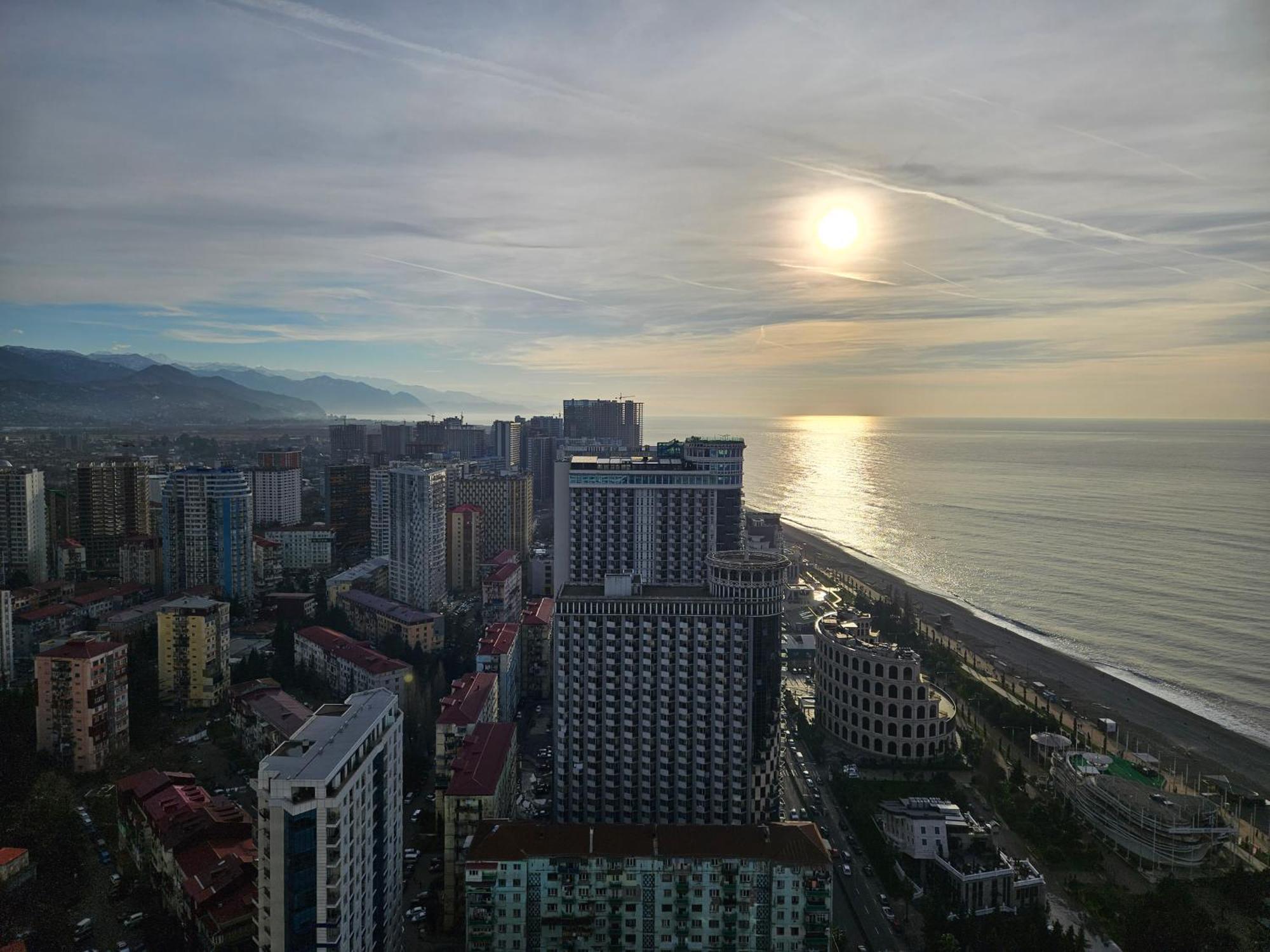 Orbi City Amazing Apartments Батуми Экстерьер фото